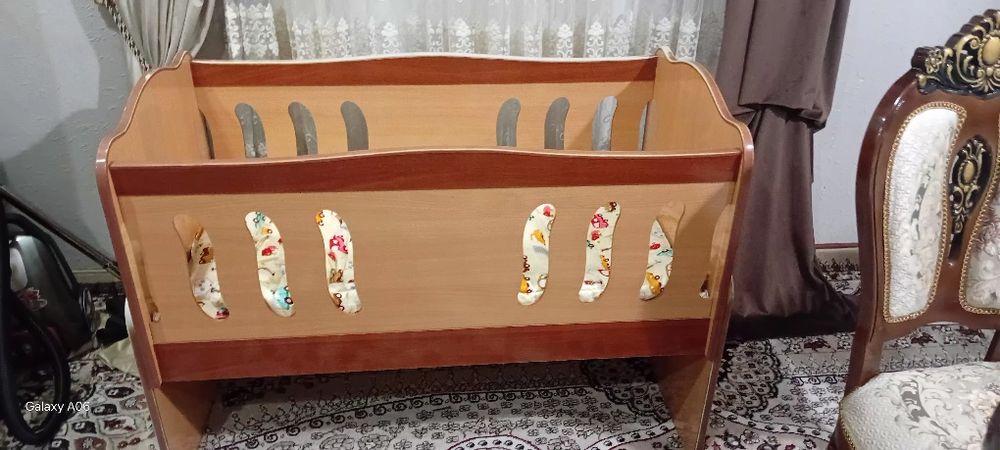 sotiladi 250000 min holat yaxshi