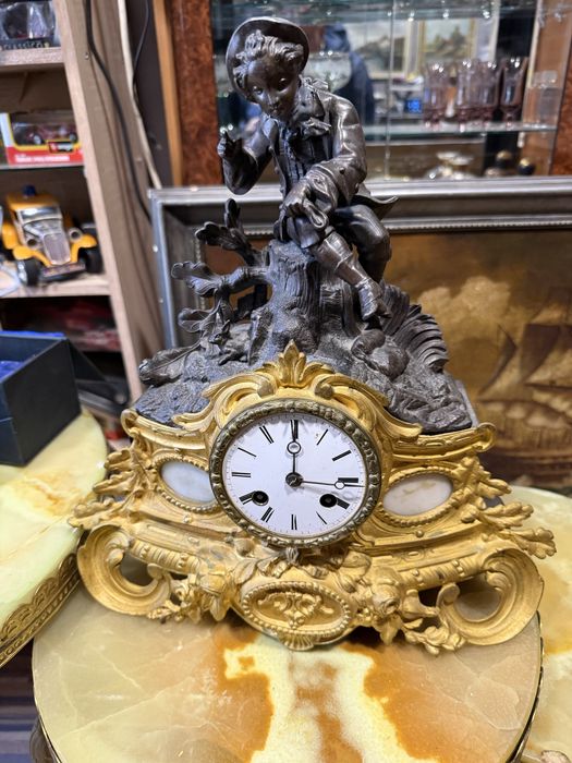 красив стар немски каминен часовник