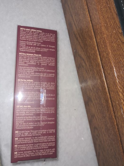 Cremă Lift Intensiv Contur - ochi şi buze