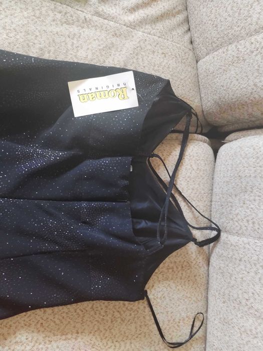 Елегантна, дълга, черна рокля