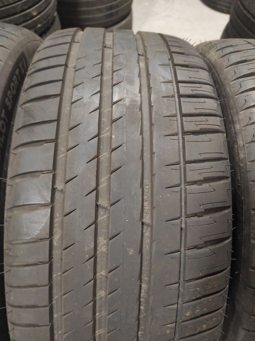 255/40/20 Michelin