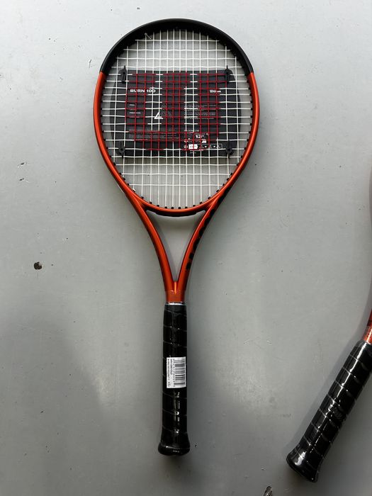 [NOU] Racheta Tenis Wilson Burn 100 300g - Sigilata - L1