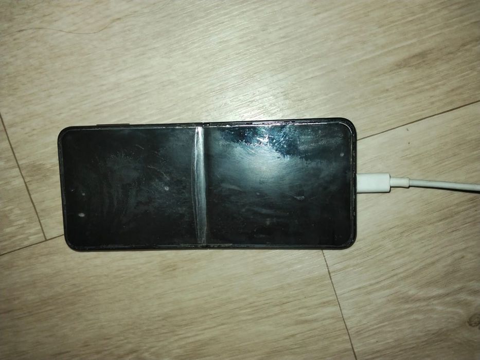 Samsung galaxy zet flip 4
