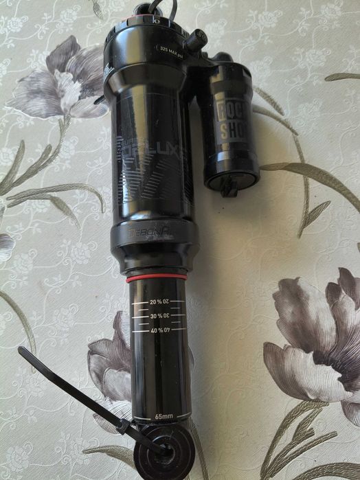 Rockshox super deluxe 230х65
