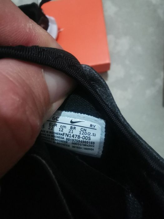 Маратонки Nike чисто нови са