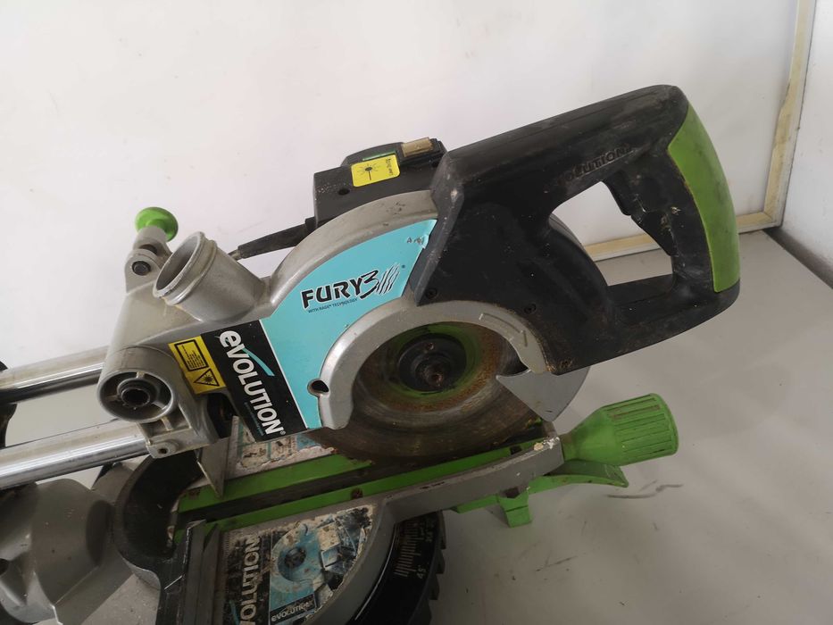 Циркуляр пендула - EVOLUTION 1500W / 210mm