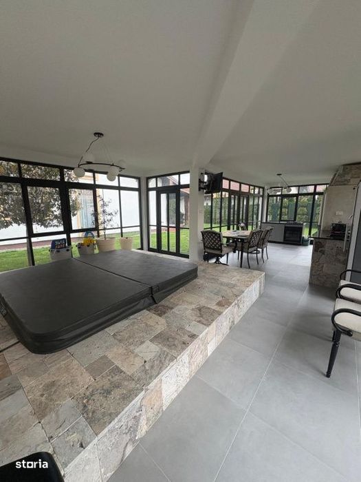 Vila moderna cu jacuzzi & zona lounge premium, 900 mp teren