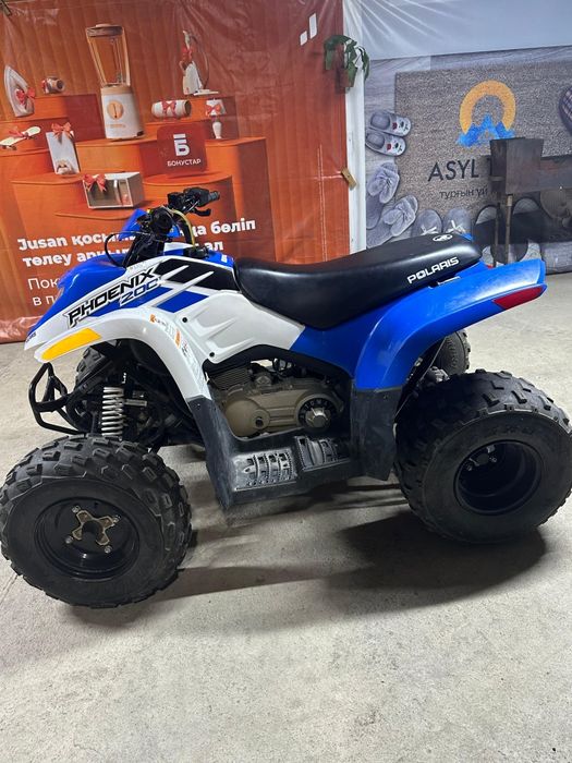 Продам квадроцикл Polaris Phoenix 200
