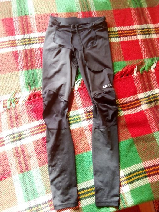 продавам лот от два клина за спорт в черно размер s