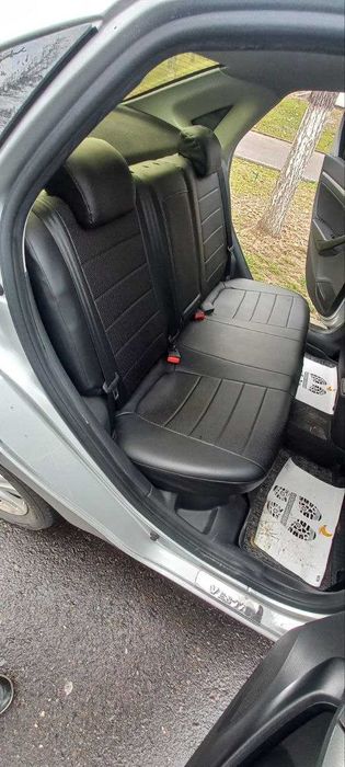 Продам авто чехлы из эко кожи на Lada Vesta (б/у)