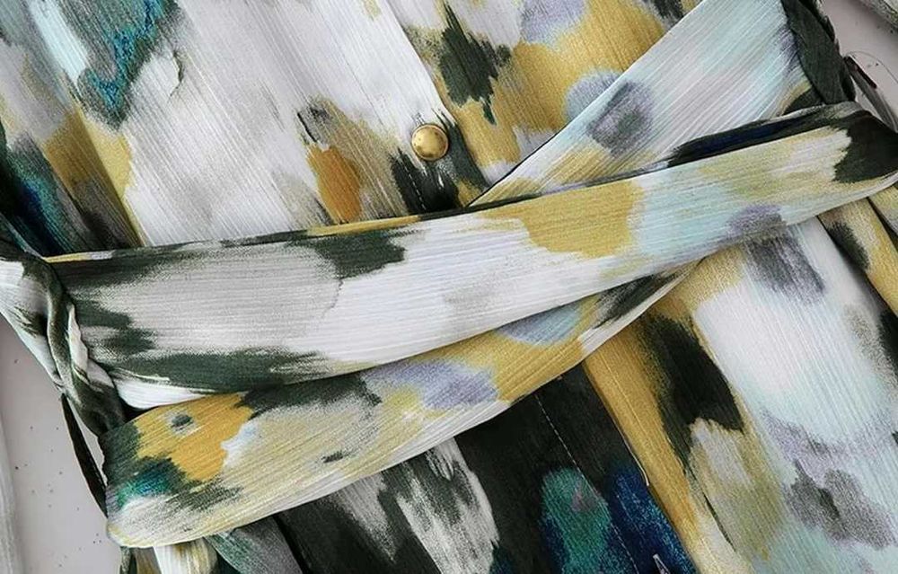 Рокля ZARA с дълъг ръкав