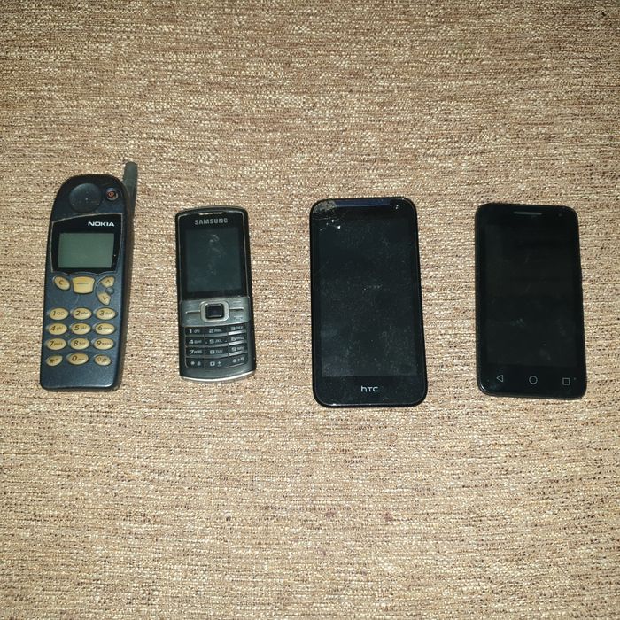 Telefoane pt colecție posibil funcționale