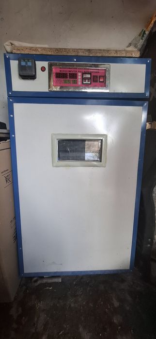 Incubator sotiladi