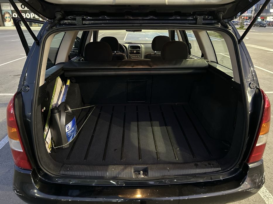 Opel Astra КОМБИ КЛИМАТИК АБС ТЕГЛИЧ