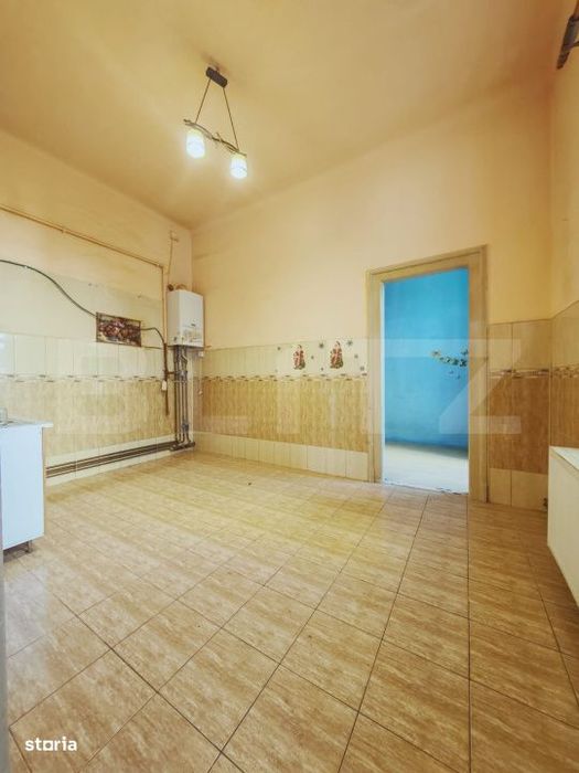 Cladire istorica, 175mp-5 camere, etaj 1, terasa si balcon, zona Iosef