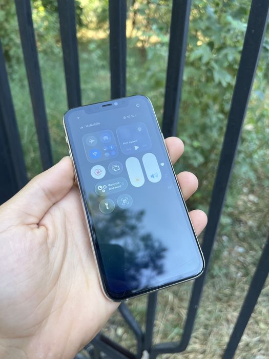 Iphone 11 pro    .