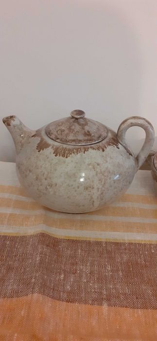 Оригинален,  керамичен сервиз за кафе