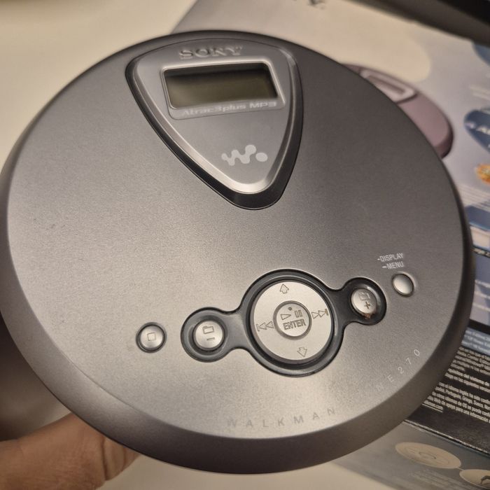 Walkman CD  mp3 si caseta Sony