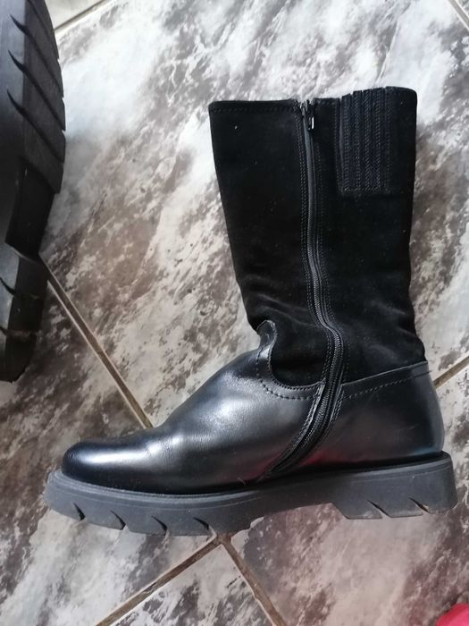 Cizme piele, jumate - jumate, marime 38