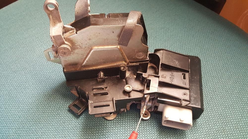 Incuietoare portbagaj BMW E39 Touring