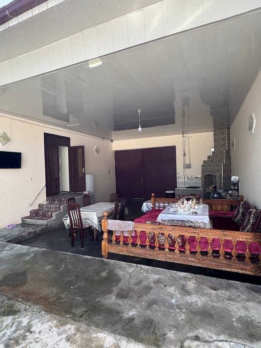 Dacha  Qibray  shahardan 5 km