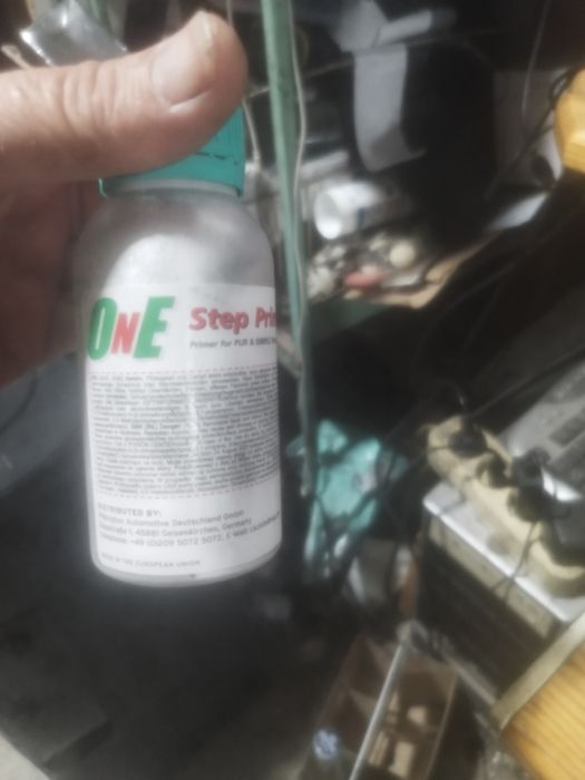 Праймер за лепене на автостъкла