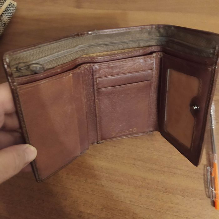 Продам женские портмоне