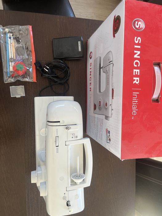 Singer initiale masina de cusut