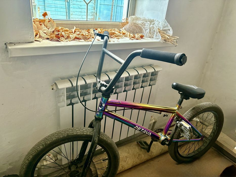BMX  есть интересная расцветка