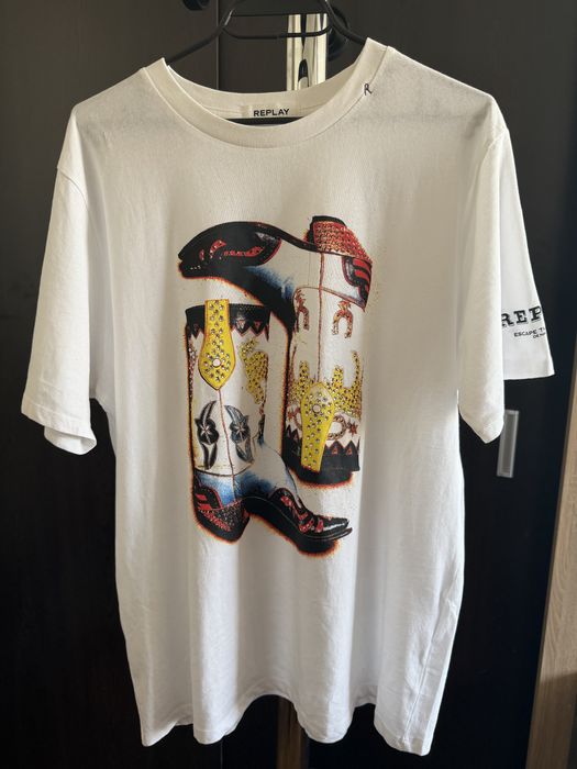 Маркови тениски.