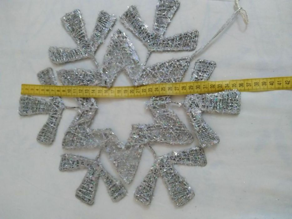 Новогоние ГИРЛЯНДЫ, СНЕЖИНКИ ёлочные игрушки .