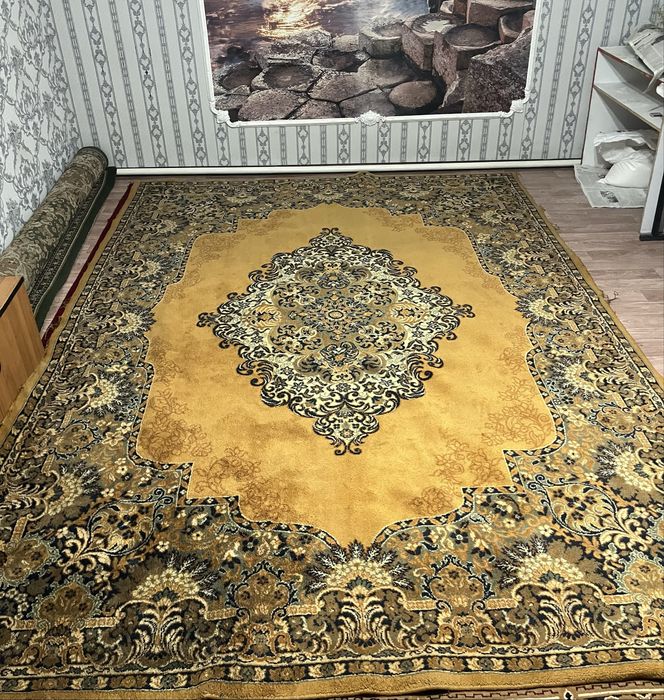 Жақсы сапада кілемдер бар