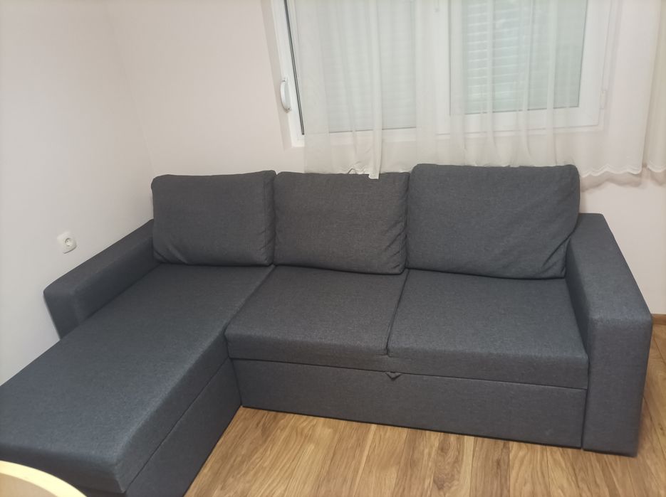 Разтегателен диван