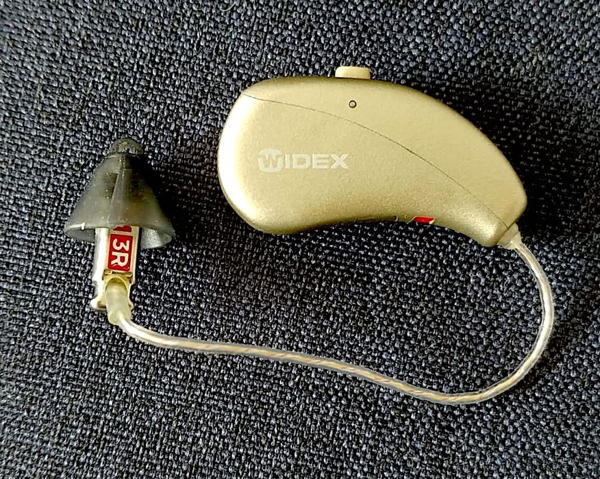 Widex Moment 440 proteza auditivă aparat auditiv + stație de încărcare