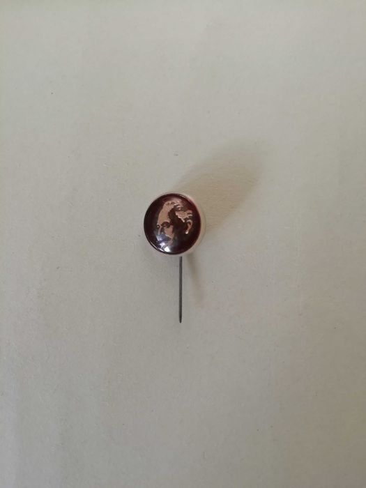 Значки - отлично състояние - САМО по телефон!