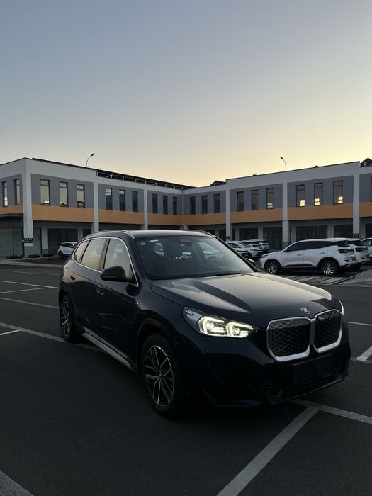 Bmw Ix 1 L250 moshina yengi masla