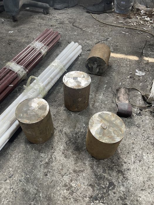 Токарь ,Фрезеровщик