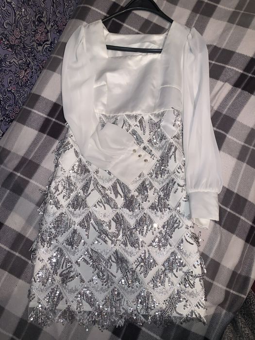 Платье вечернее