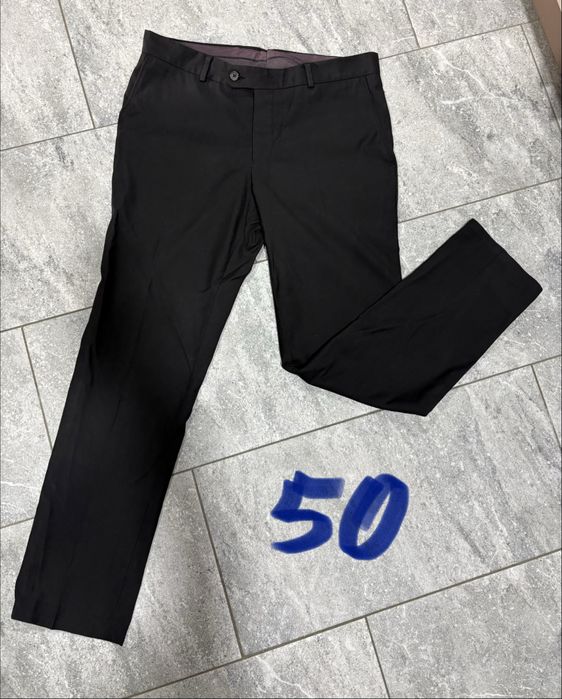 Продам мужские костюмы