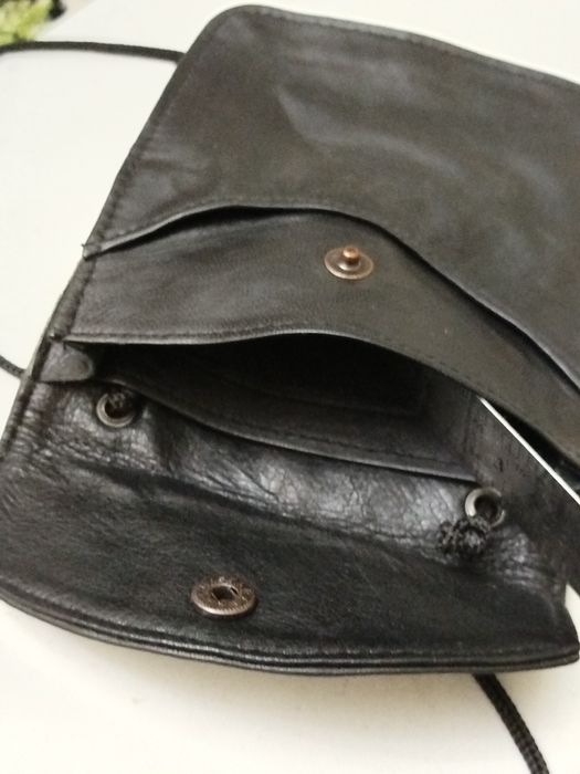 Кожаная сумка для телефона и карт