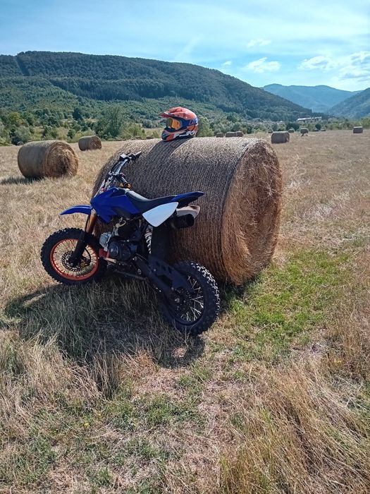 Продавам кросов мотор