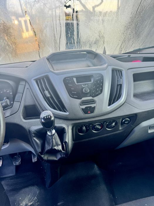 Ford tranzit  cu 7 locuri