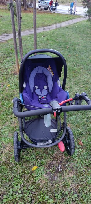 Продавам детска количка bebe confort high trek пълен комплект