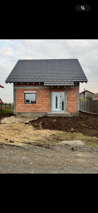 Vand casa individuala P+M in Cornesti