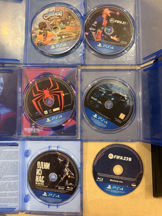 PS 4 Pro/Playstation 4 pro