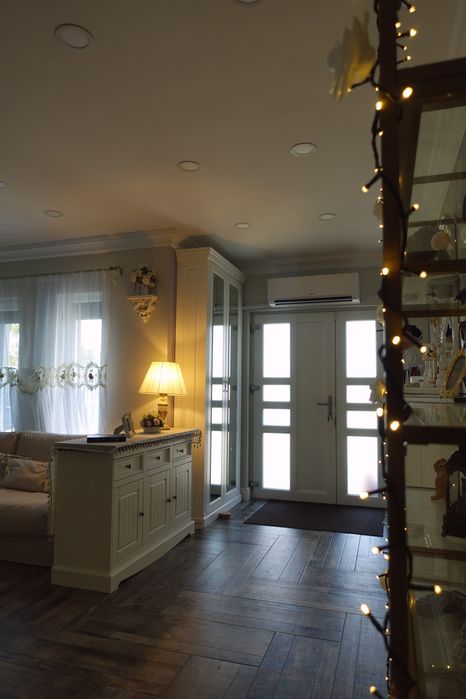 Casa cu piscina in Zavoi