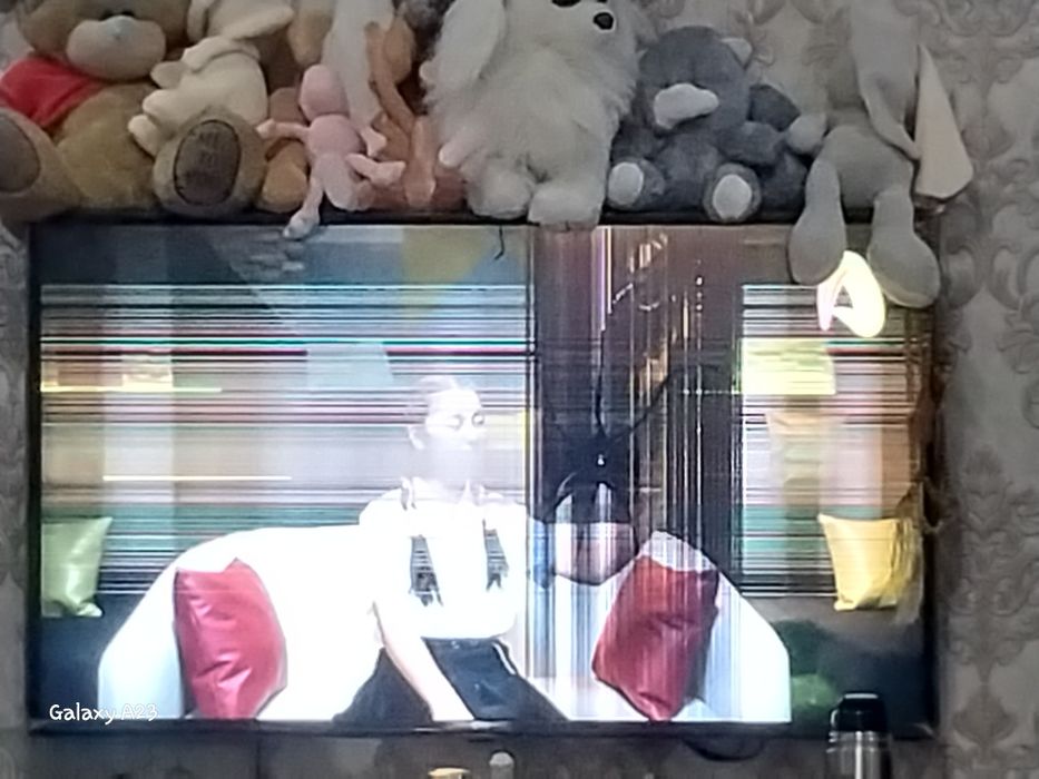 2 ta televizor bor Samsung va LG smart