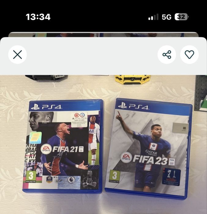 Vand consola ps4 pro 1 TB + 2 jocuri pe cd + 2 controllere