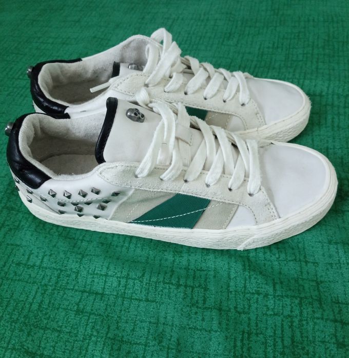 Teniși băieți mărime 36