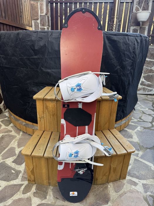 Placa snowboard cu legaturi, booti, casca